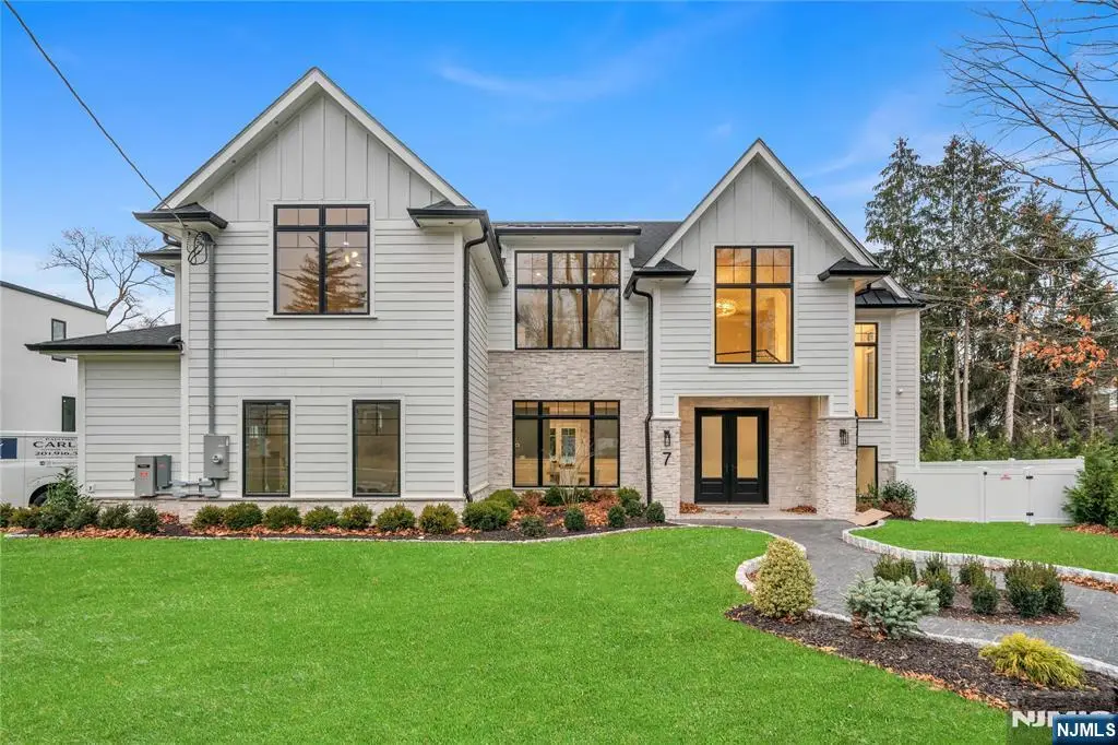 7 Central Avenue, Demarest, NJ 07627 - #1