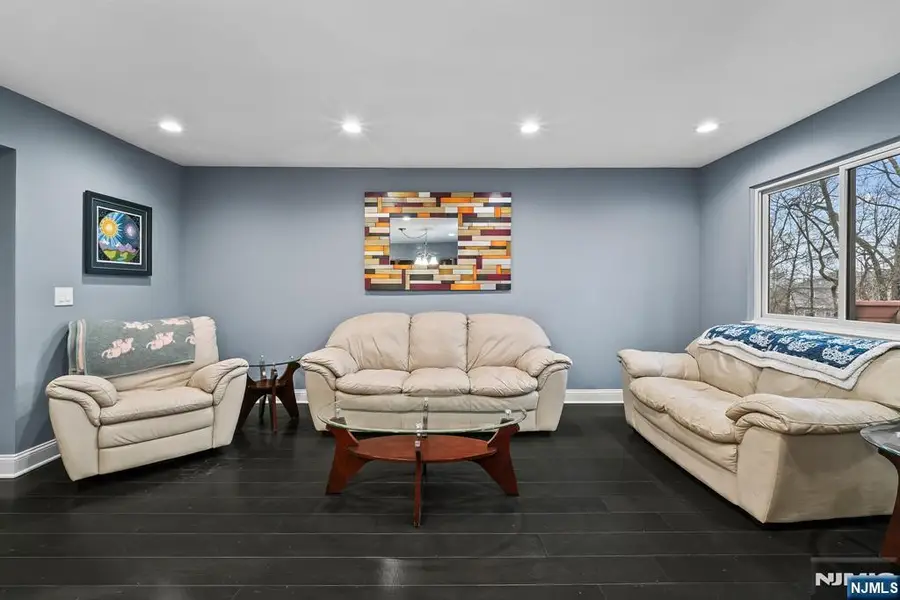 15 Littlewood Court, Wayne, NJ 07470 - #3