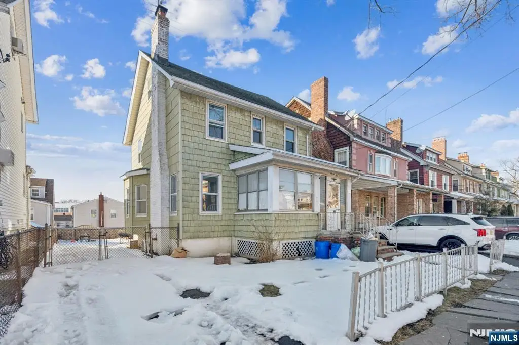 96-98 Beaumont Place, Newark, NJ 07104 - #1