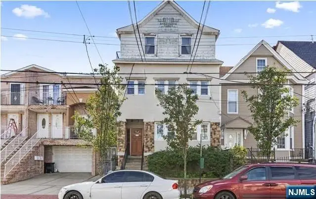 615 15th Street 3, Union City, NJ 07087 - #1