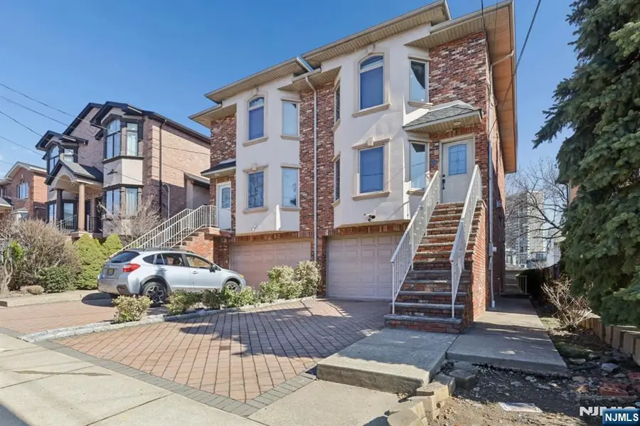 61 Columbia Avenue C0061, Cliffside Park, NJ 07010 - #2