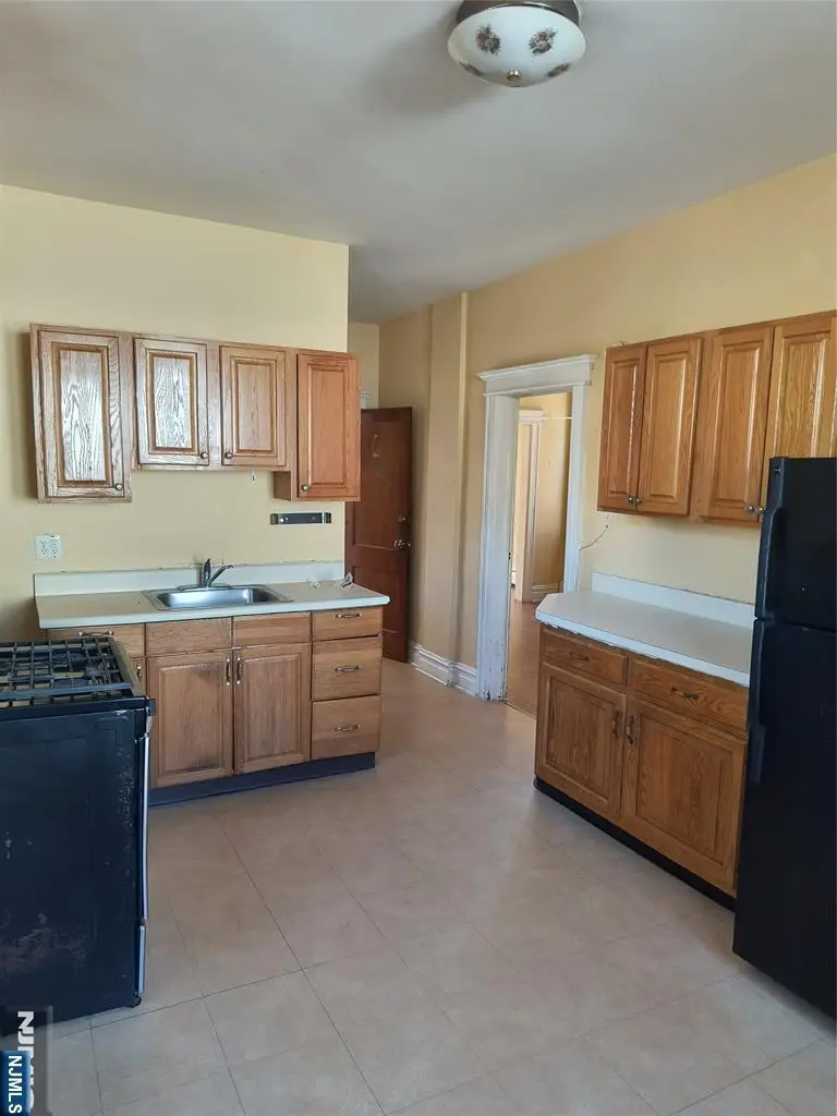 17 Laird Place, Cliffside Park, NJ 07010 - #2