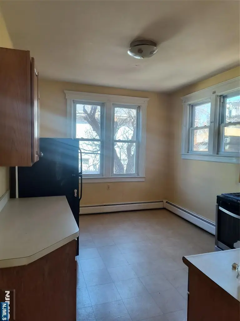 17 Laird Place, Cliffside Park, NJ 07010 - #3