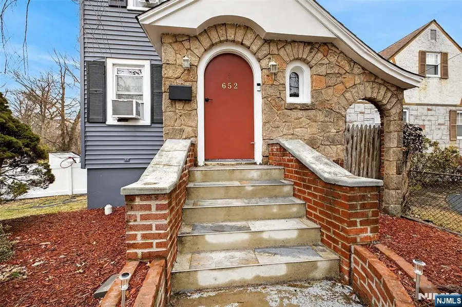 652 Harvard Street, New Milford, NJ 07646 - #2