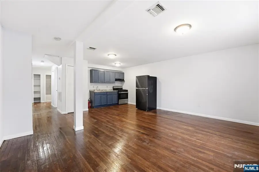 9 Godwin Avenue, Paterson, NJ 07501 - #3