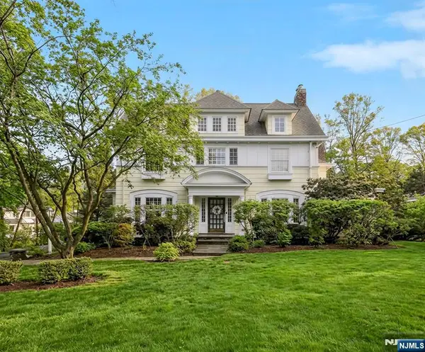 326 West End Avenue, Ridgewood, NJ 07450