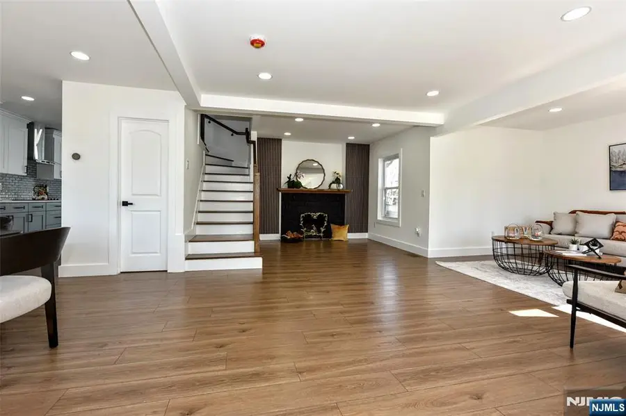 100 Chestnut Street, Rochelle Park, NJ 07662 - #3