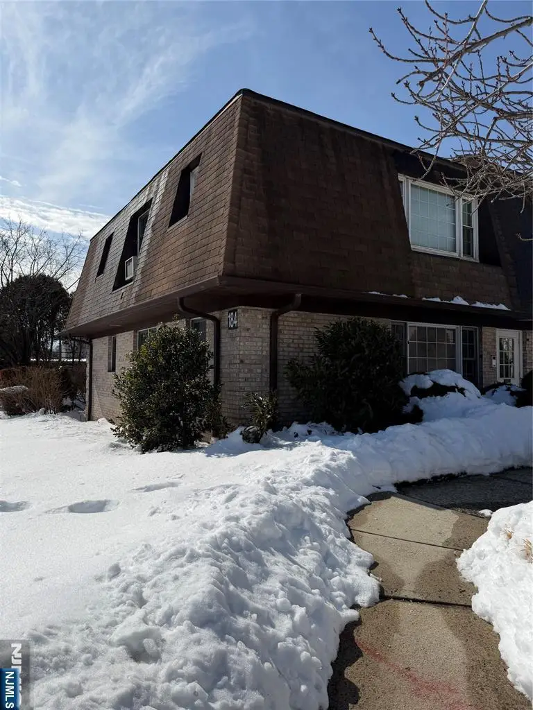 184 S Washington Avenue A6, Bergenfield, NJ 07621 - #2