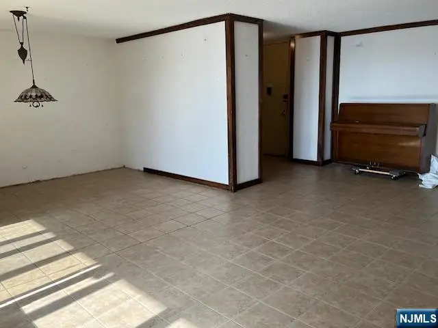 300 Winston Drive 502, Cliffside Park, NJ 07010 - #2