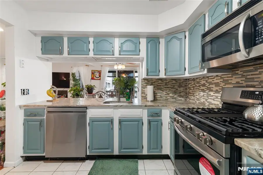 15 Boulder Run Road, Paterson, NJ 07501 - #3