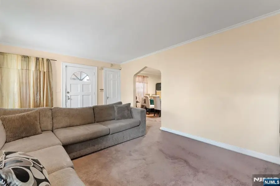 326 Eastern Parkway, Newark, NJ 07106 - #3