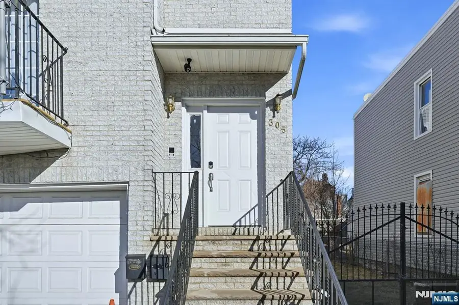 303-305 Runyon Street, Newark, NJ 07108 - #3