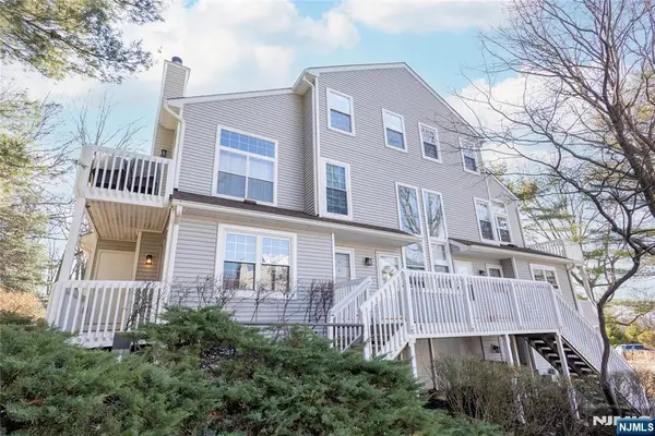 43 Eagles Notch Drive, Englewood, NJ 07631