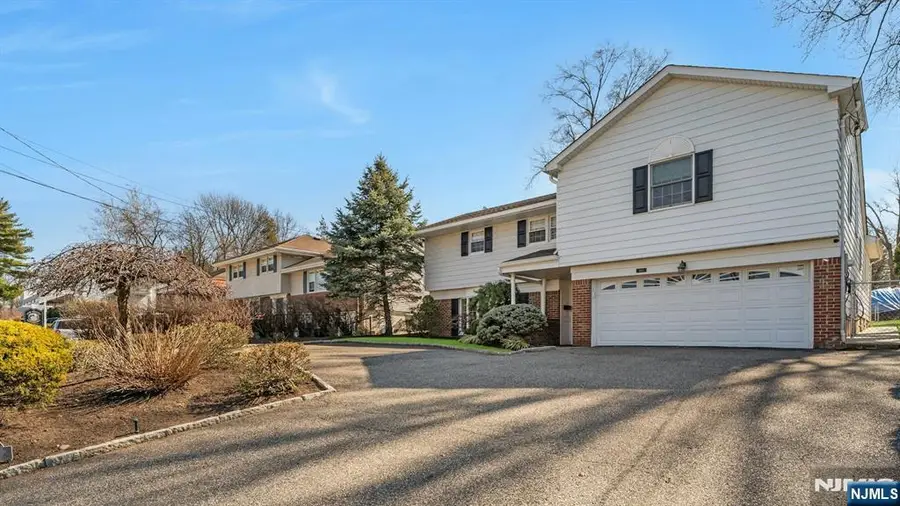 460 New Bridge Road, Bergenfield, NJ 07621 - #2