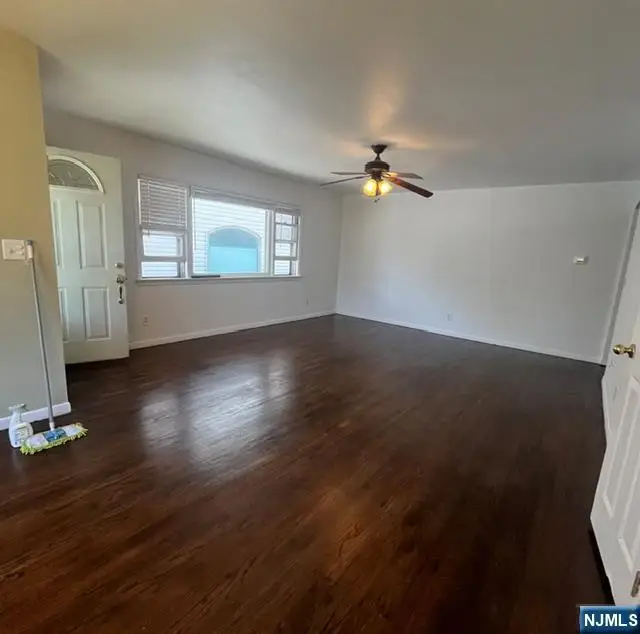 18 McKinley Place, Bergenfield, NJ 07621 - #3