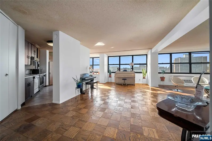 7004 Boulevard East 25A, Guttenberg, NJ 07093 - #3