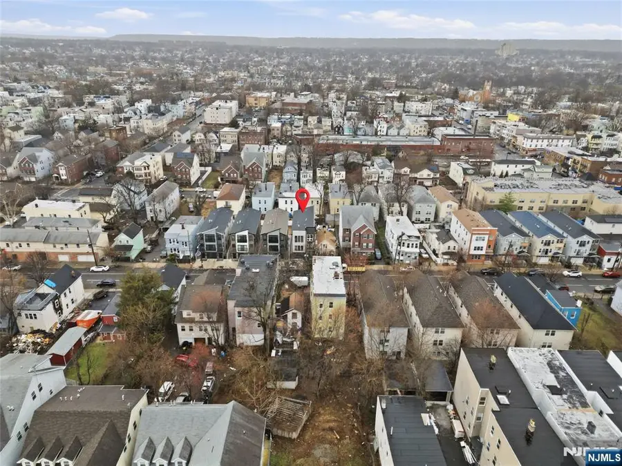 589 18th Street, Newark, NJ 07103 - #3