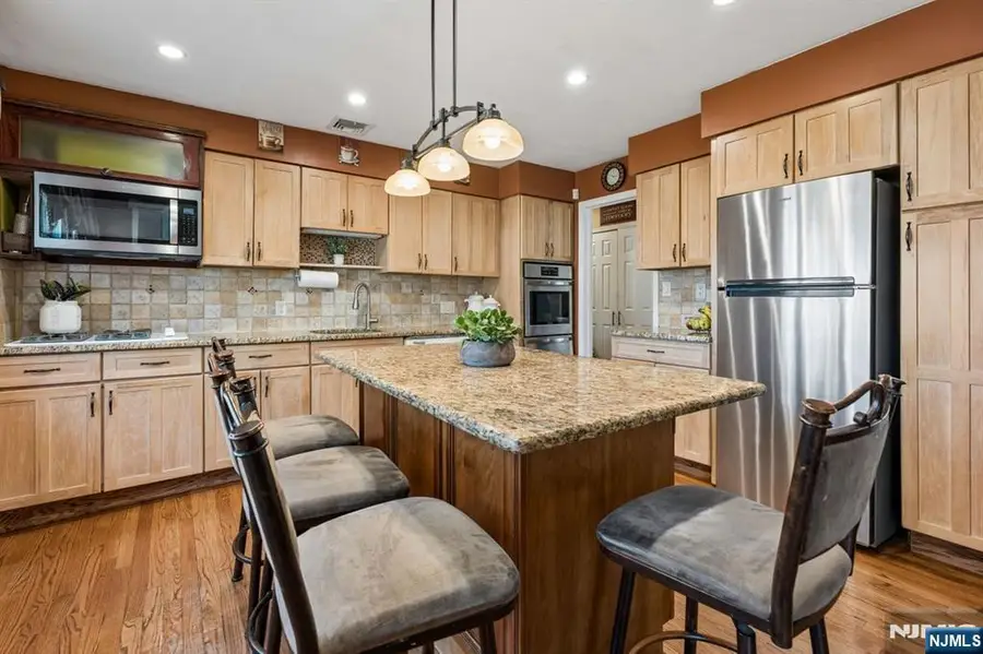 36 Williamsburg Drive, Roseland, NJ 07068 - #3