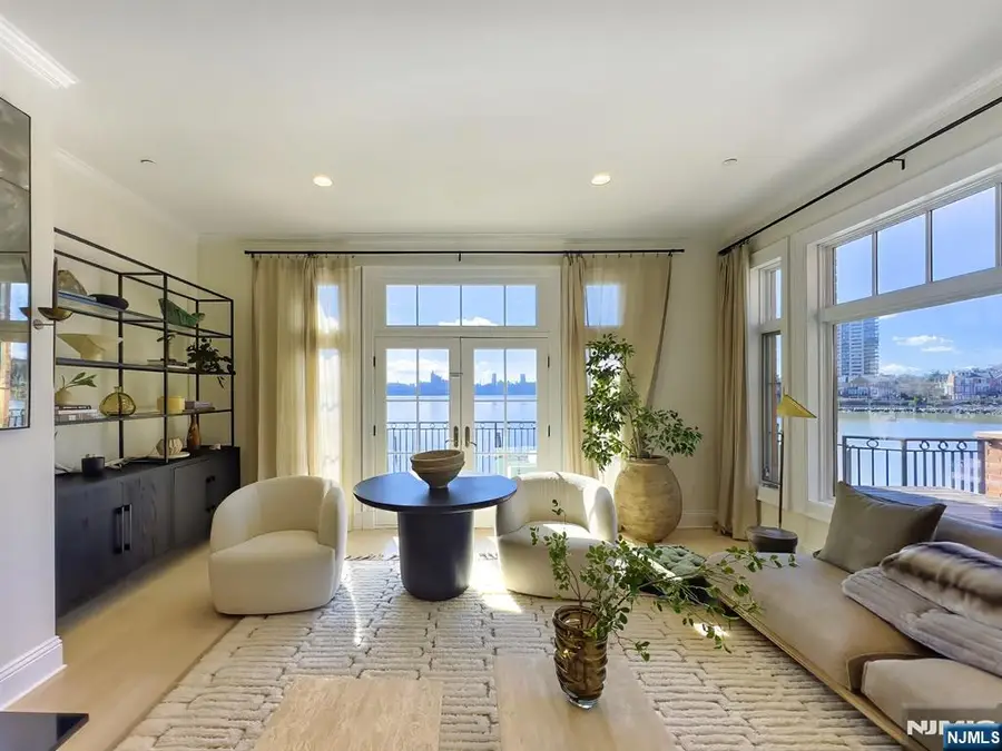 25 Moorings Lane, Edgewater, NJ 07020 - #3