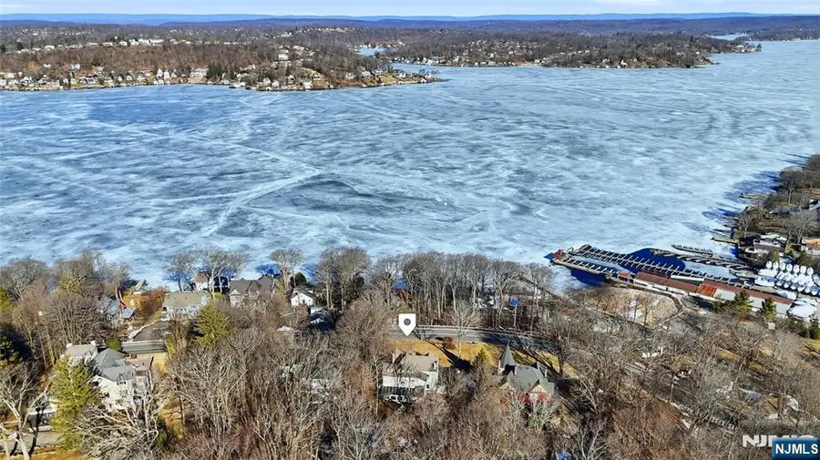 22 Sunset Terrace, Mount Arlington, NJ 07856 - #3