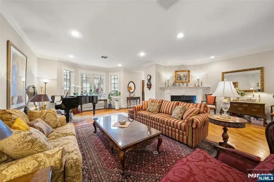 463 8th Street B, Palisades Park, NJ 07650 - #3