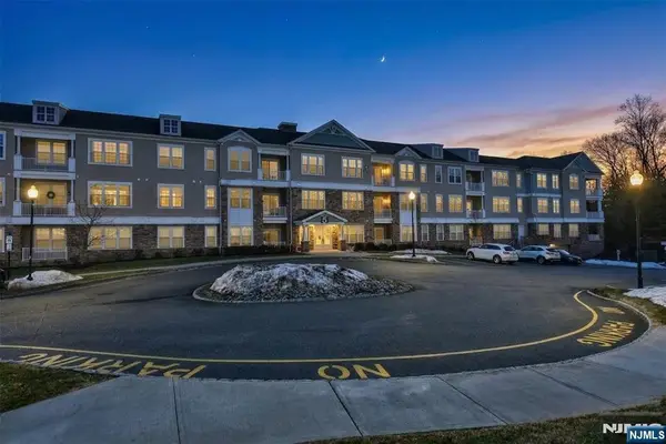 5208 Veterans Drive, Rockaway Township, NJ 07885