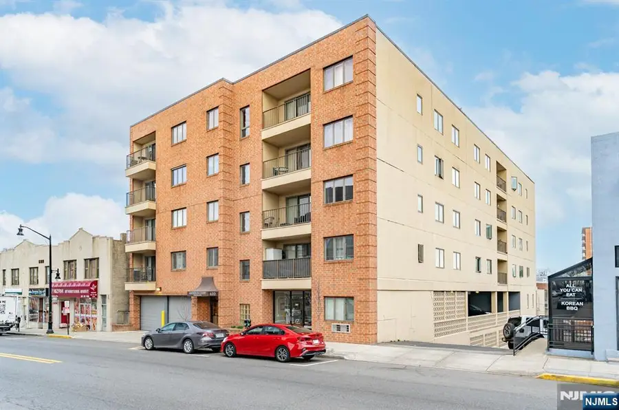 610 Anderson Avenue 2E, Cliffside Park, NJ 07010 - #2