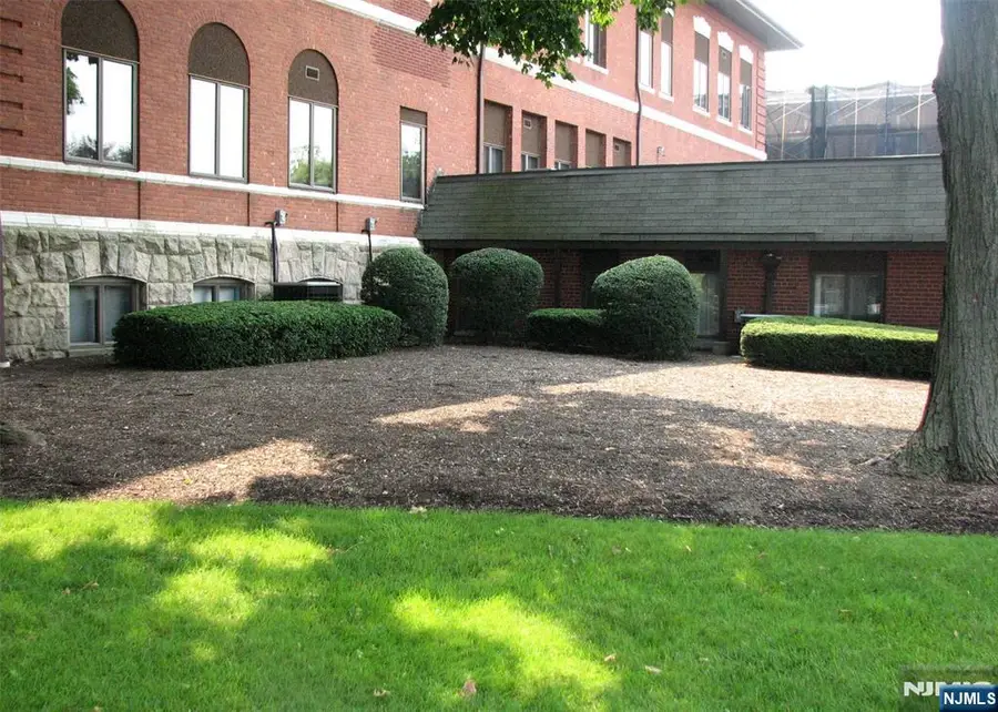 27 Clinton Avenue 1I, Tenafly, NJ 07670 - #2