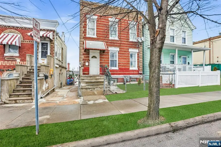 82 Randolph Avenue, Clifton, NJ 07011 - #2