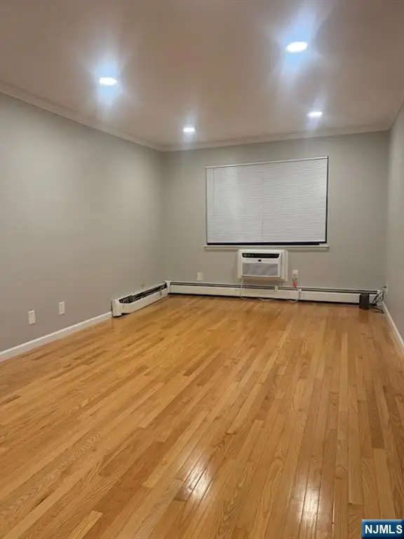 68-70 Montgomery Street 7, Bloomfield, NJ 07003 - #2