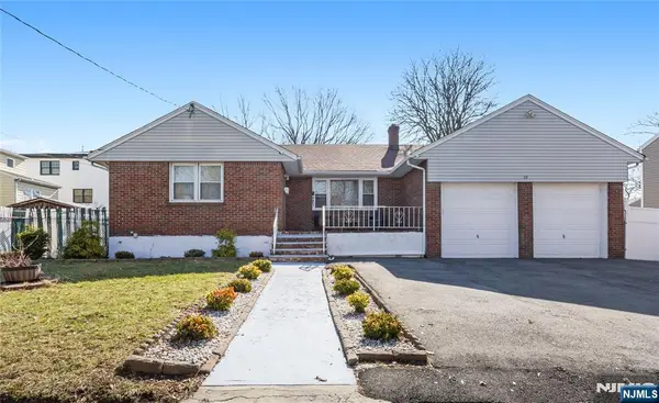 28 Logan Place, Lodi, NJ 07644