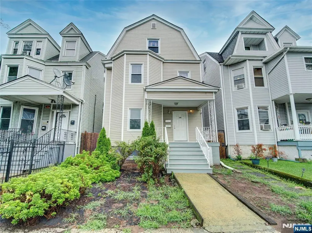 198 17th Street, East Orange, NJ 07017 - #1