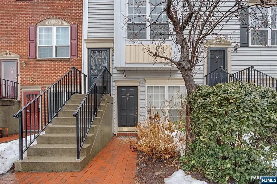 111 Cottonwood Street, Jersey City, NJ 07305 - #3