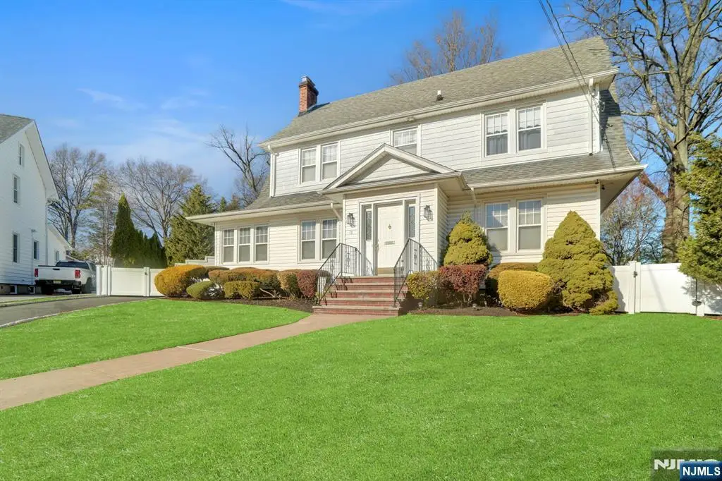 10 Lynn Court, Rutherford, NJ 07070 - #1