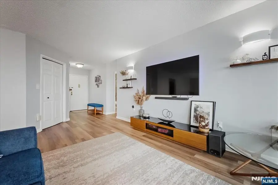 730 Harmon Cove Tower, Secaucus, NJ 07094 - #2