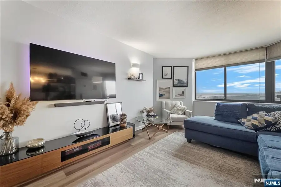 730 Harmon Cove Tower, Secaucus, NJ 07094 - #3