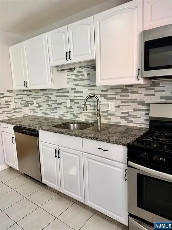 2350 Linwood Avenue 1E, Fort Lee, NJ 07024 - #3