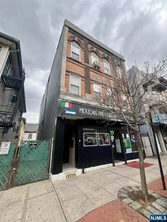 1505 Summit Avenue, Union City, NJ 07087 - #2