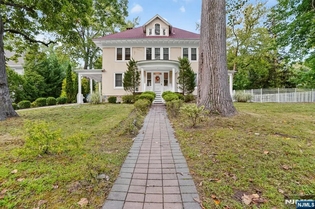 285 Maple Street, Englewood, NJ 07631 - #1