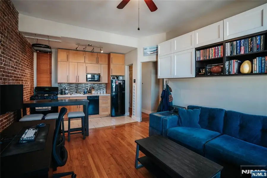 832 Washington Street 6, Hoboken, NJ 07030 - #3