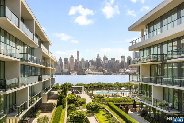 1200 Ave At Port Imperial 513, Weehawken, NJ 07086