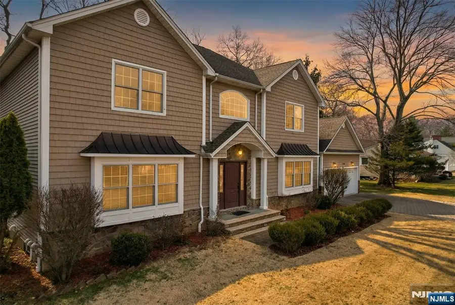 54 Charles Place, Old Tappan, NJ 07675 - #3