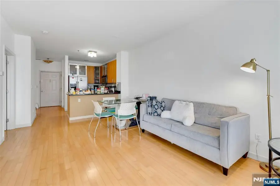 26 AVE AT PORT IMPERIAL 309, West New York, NJ 07093 - #2