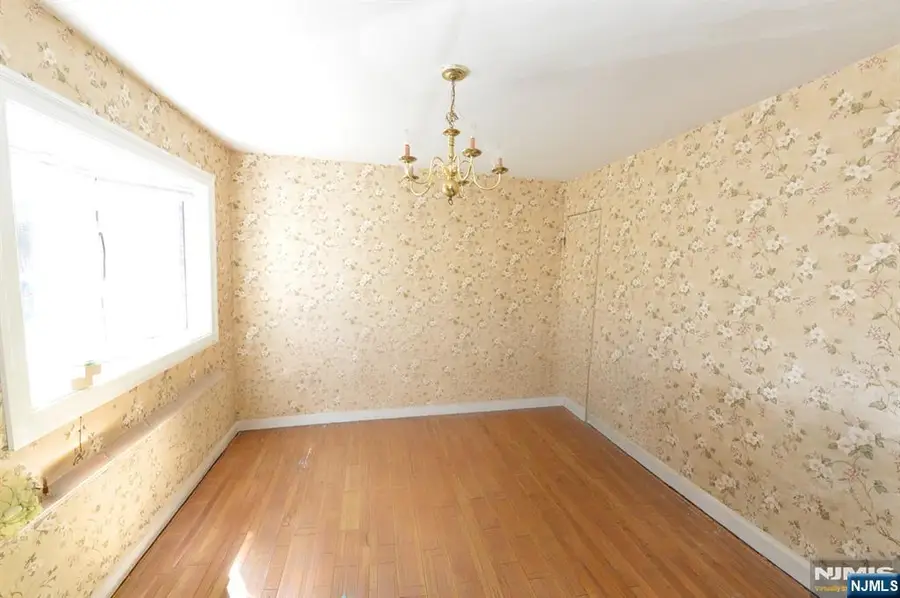 25-29 Urban Place, Fair Lawn, NJ 07410 - #3