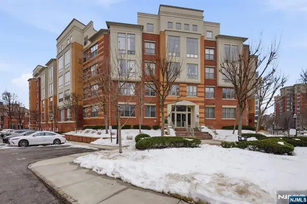 26 Ave At Port Imperial 117, West New York, NJ 07093