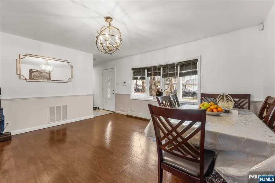 83 Village Road, Pequannock, NJ 07444 - #3