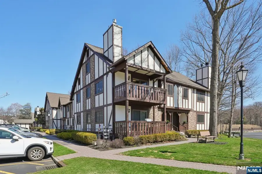 1810 Faulkner Court, Mahwah, NJ 07430 - #2