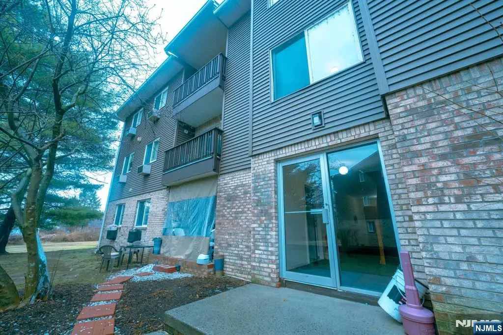 208 Federal Hill Road, Pompton Lakes, NJ 07442 - #1