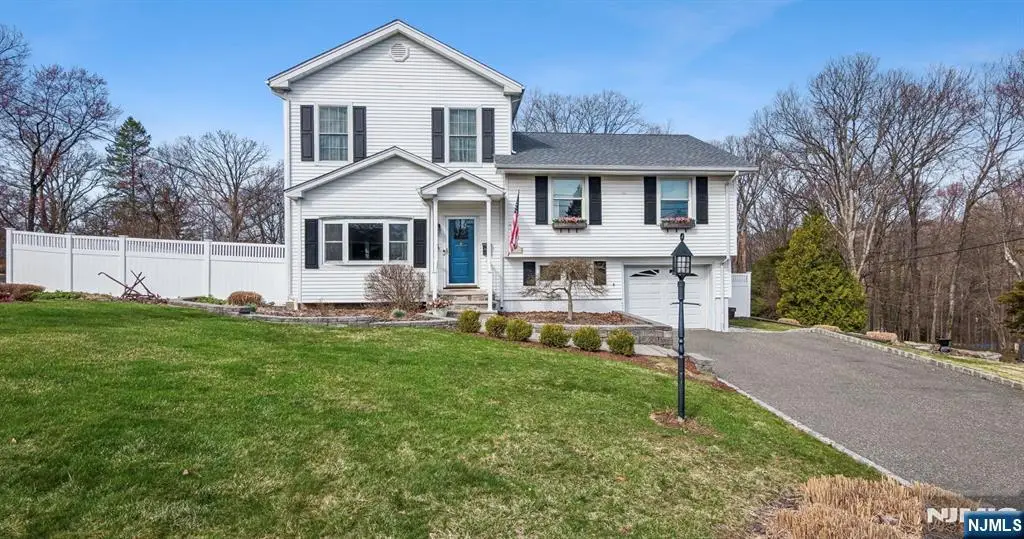 12 White Birch Terrace, Kinnelon, NJ 07405 - #1