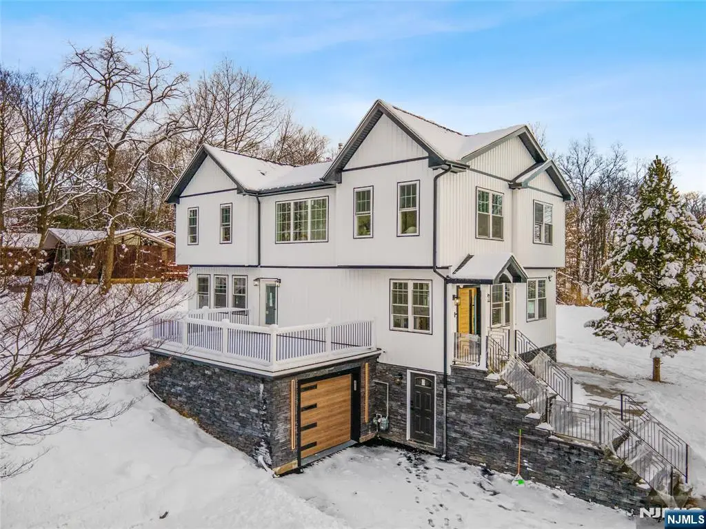 10 Old Rifle Camp Road, Woodland Park, NJ 07424 - #1